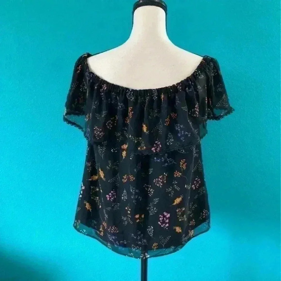 ⭐️ Rebecca minkoff dev floral off the shoulder top in size medium - Picture 4 of 5